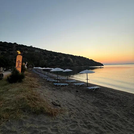 Kamares Bay Escape Gythio
